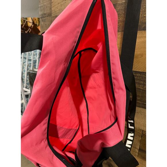 Victoria Secret PINK Duffel Bag - Picture 7 of 7